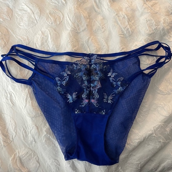 Victoria's Secret panties - Picture 4 of 14